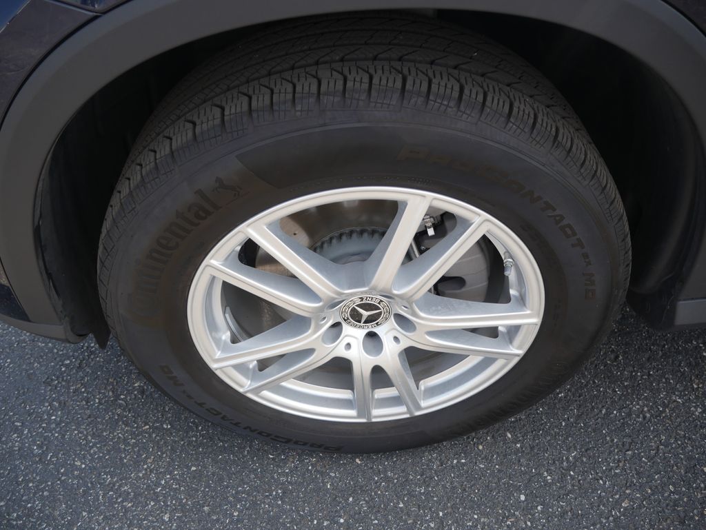 Thumbnail: 2024 Mercedes-Benz GLC - 12