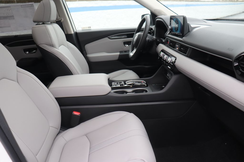 Thumbnail: 2025 Honda Pilot - 22