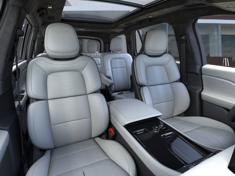 New 2026 White Lincoln Black Label image 10