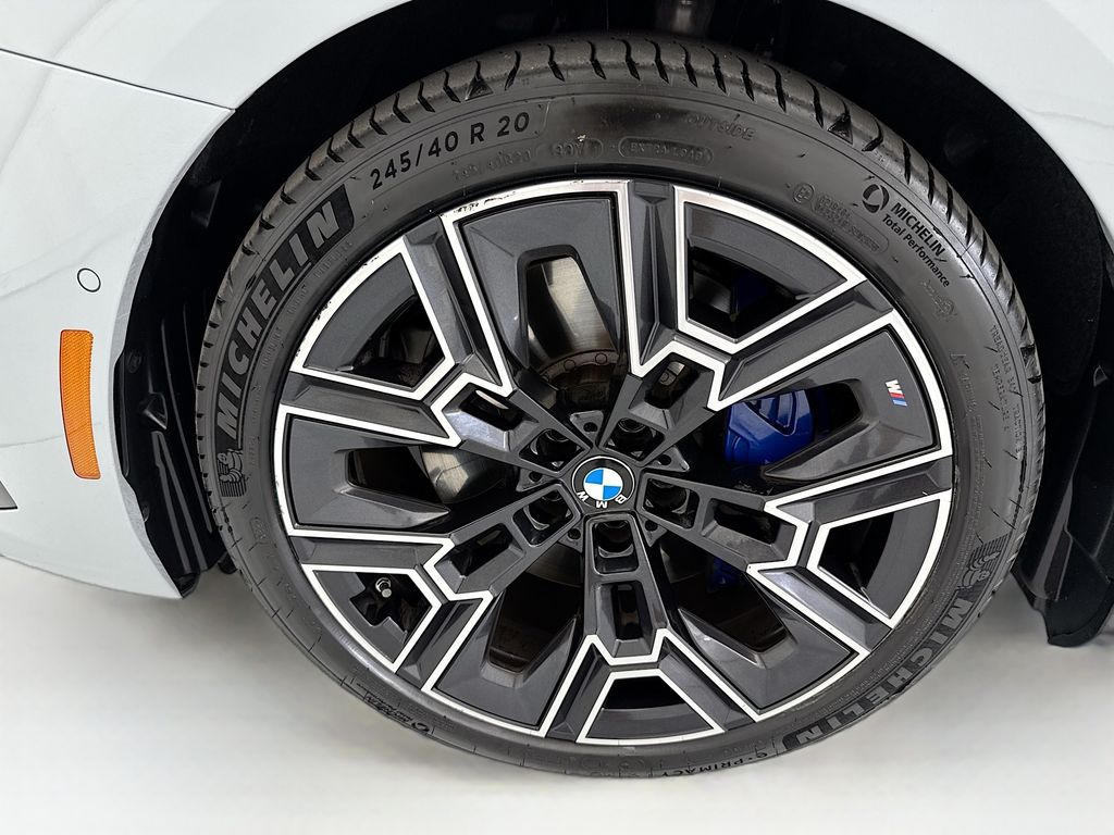 Thumbnail: 2026 BMW i5 - 29