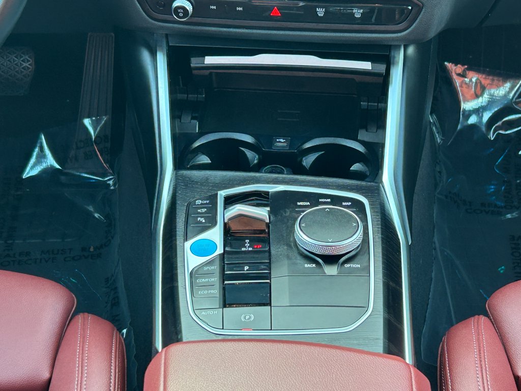Thumbnail: 2024 BMW i4 - 27