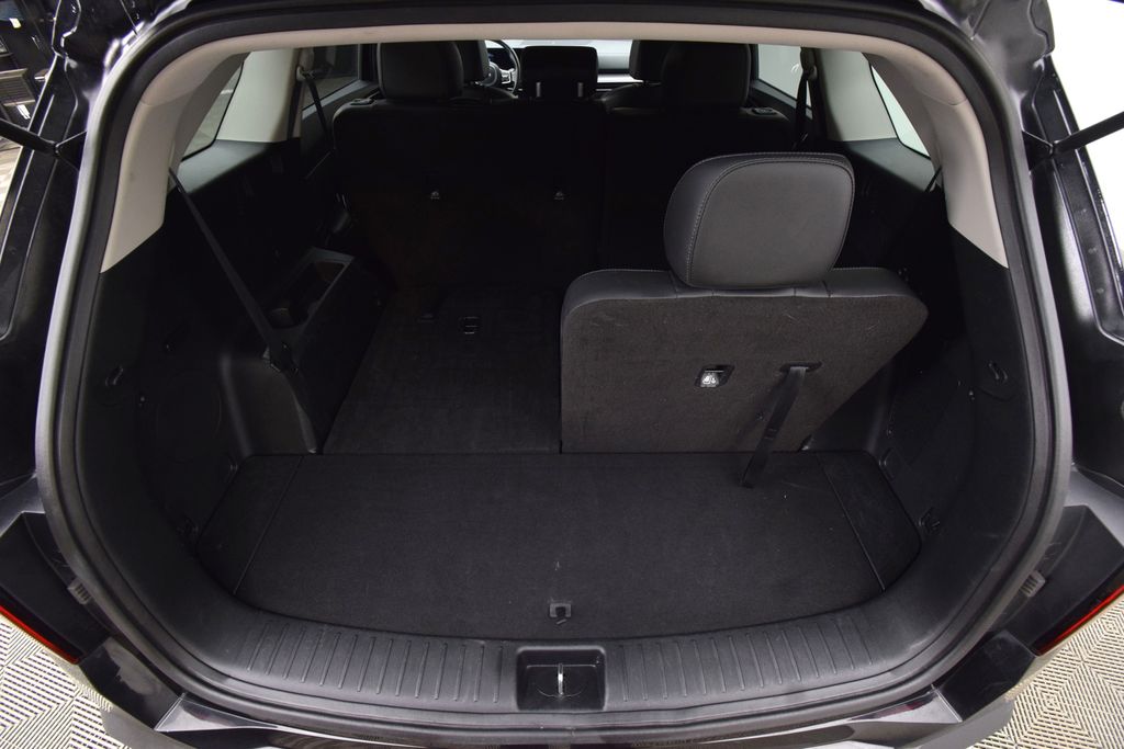 used 2024 Kia Sorento car, priced at $25,500