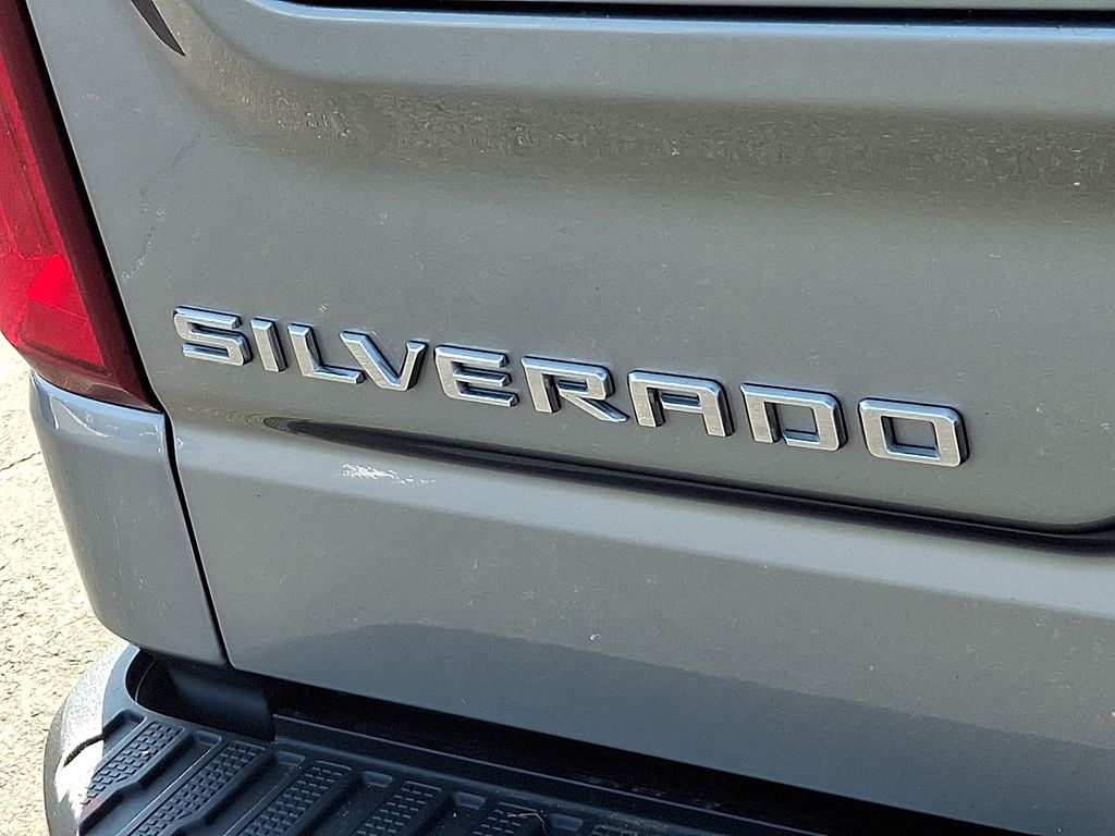 Thumbnail: 2024 Chevrolet Silverado 1500 - 30