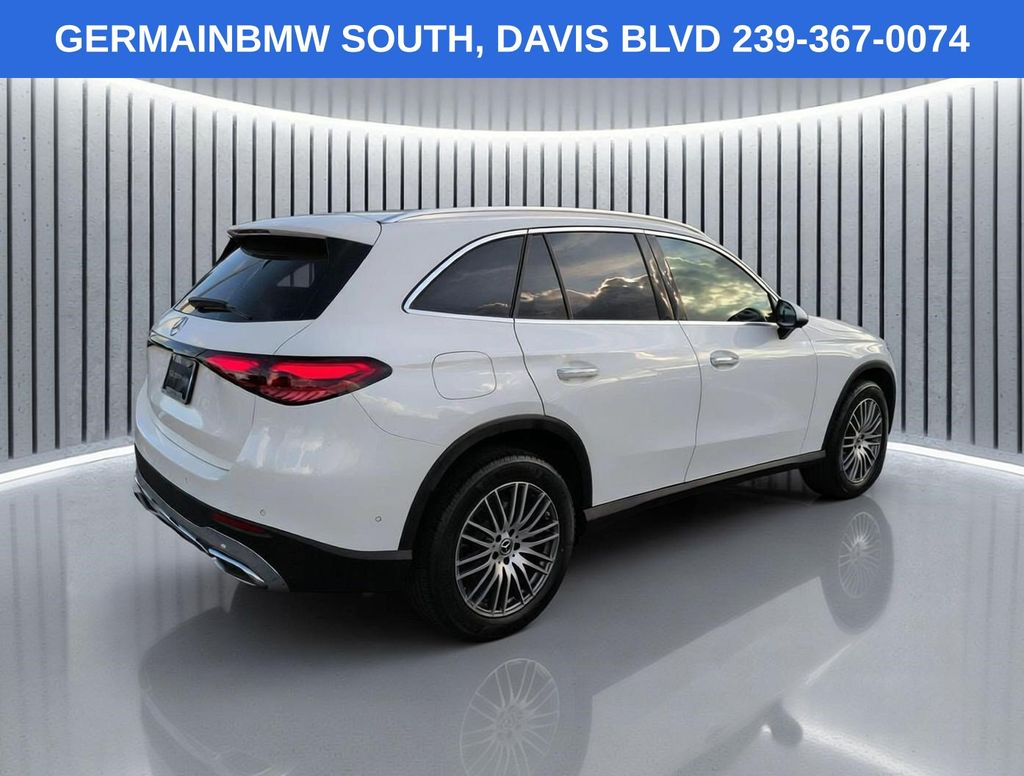 Used 2025 White Mercedes-Benz GLC 300 image 5