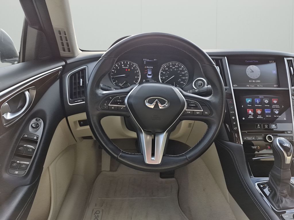 Used 2019 White INFINITI 3.0t LUXE image 24