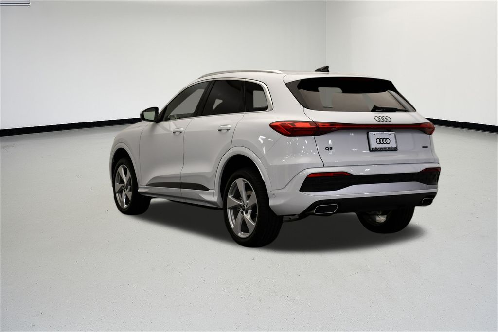 Thumbnail: 2025 Audi Q5 - 3
