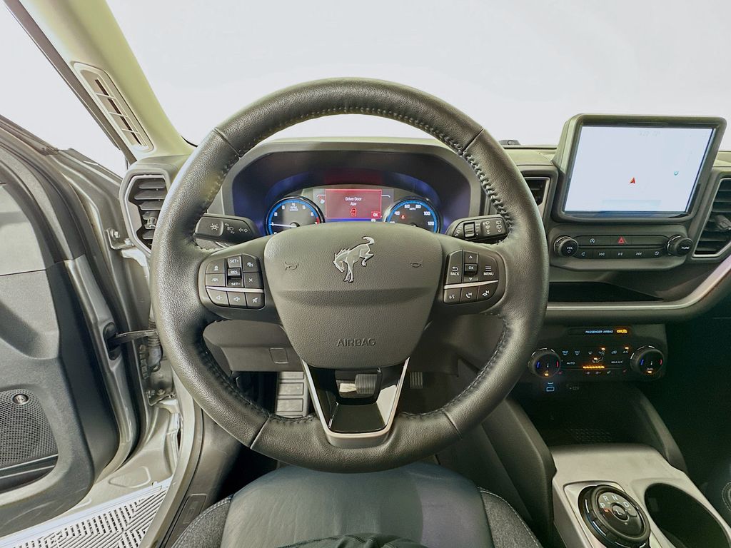 Thumbnail: 2022 Ford Bronco Sport - 11