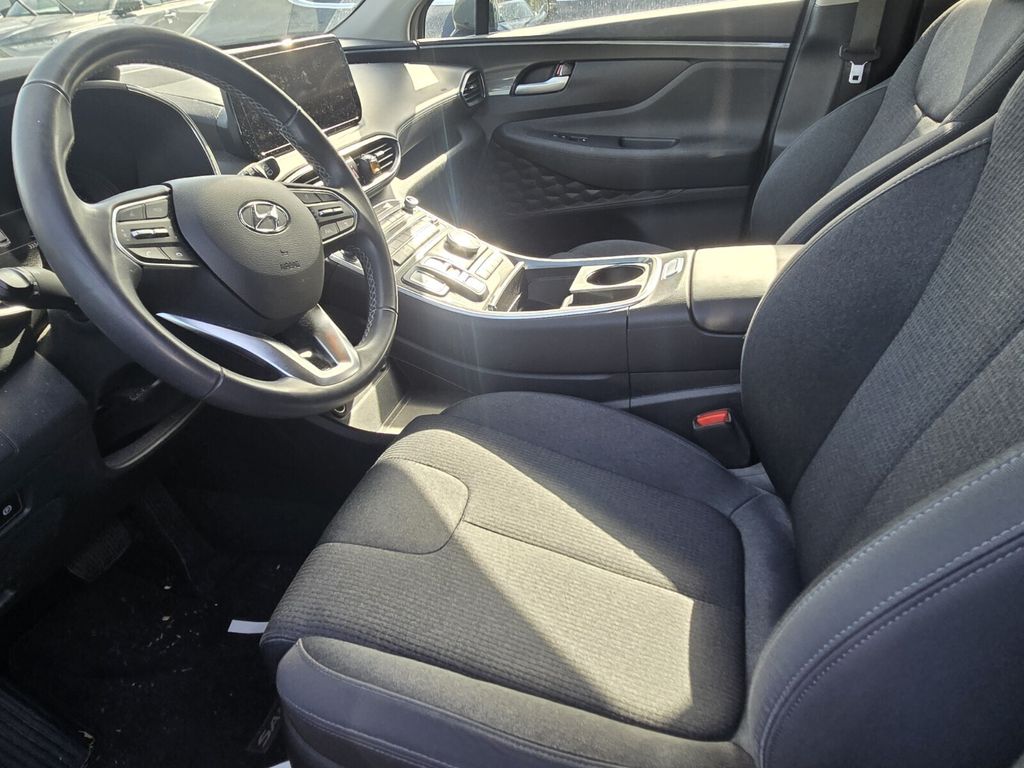 2023 Hyundai Santa Fe - $22,599