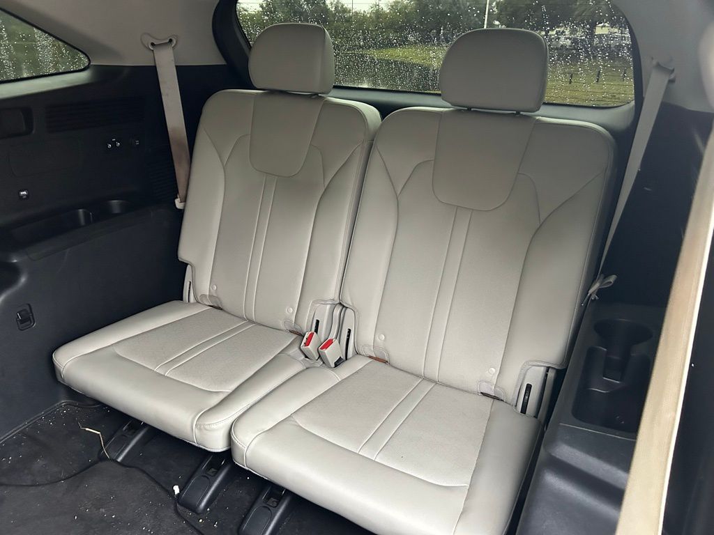 2021 Kia Sorento S 13