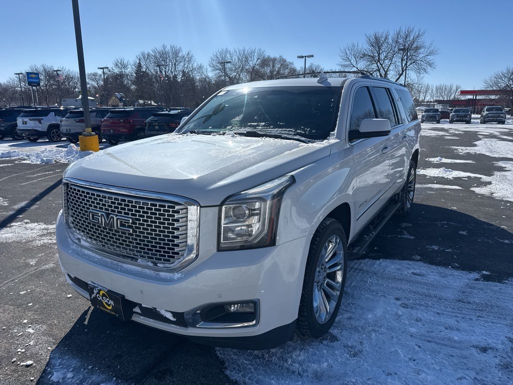 2017 GMC Yukon XL Denali 4WD