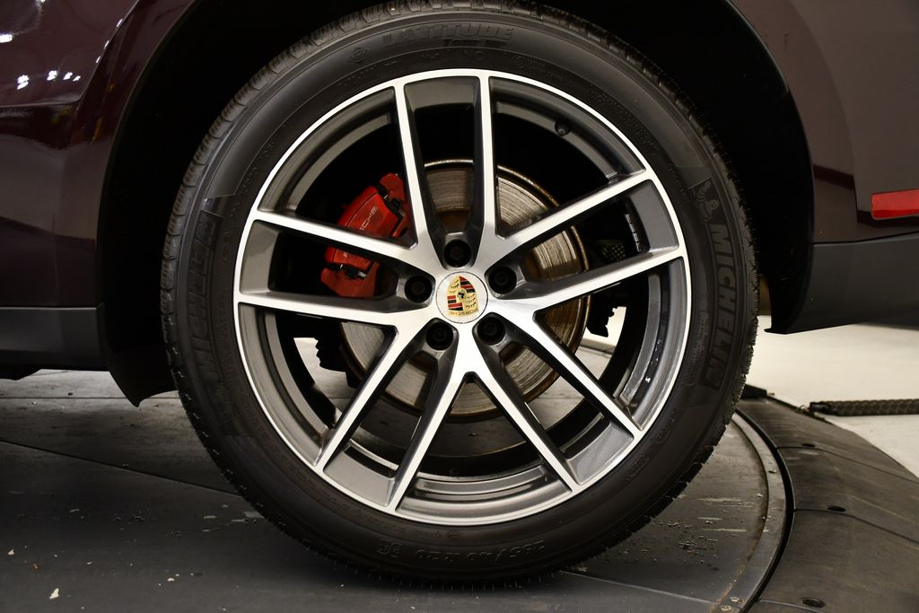 Thumbnail: 2023 Porsche Macan - 17