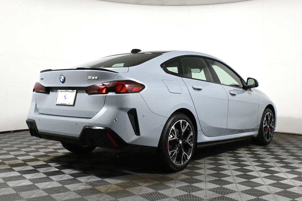 Thumbnail: 2026 BMW 2 Series - 7