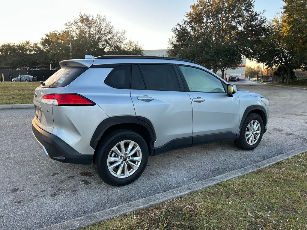 Thumbnail: 2022 Toyota Corolla Cross - 4