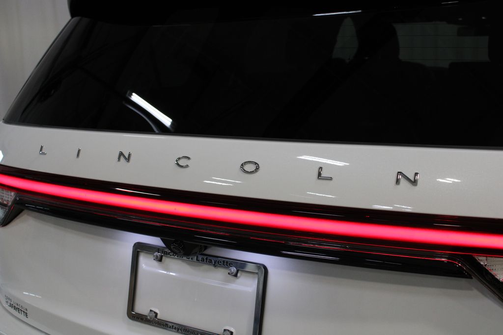 New 2026 White Lincoln Reserve image 30