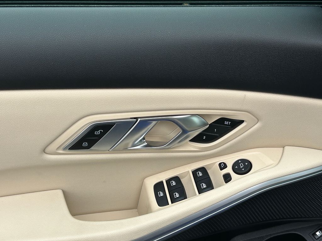 Thumbnail: 2023 BMW 3 Series - 12