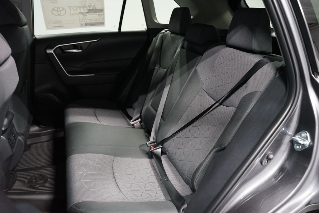 Thumbnail: 2025 Toyota RAV4 - 29