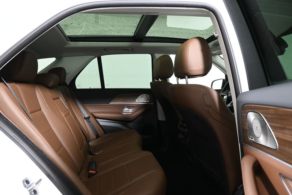 Thumbnail: 2026 Mercedes-Benz GLE - 20