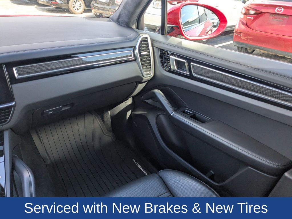 2021 Porsche Cayenne GTS