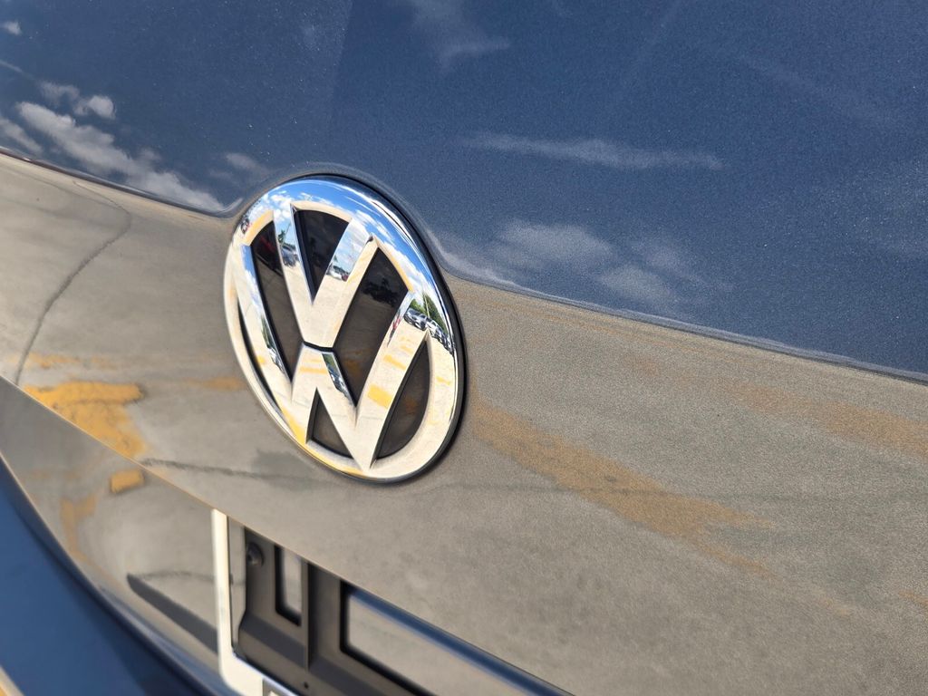 2021 Volkswagen Tiguan - $14,900