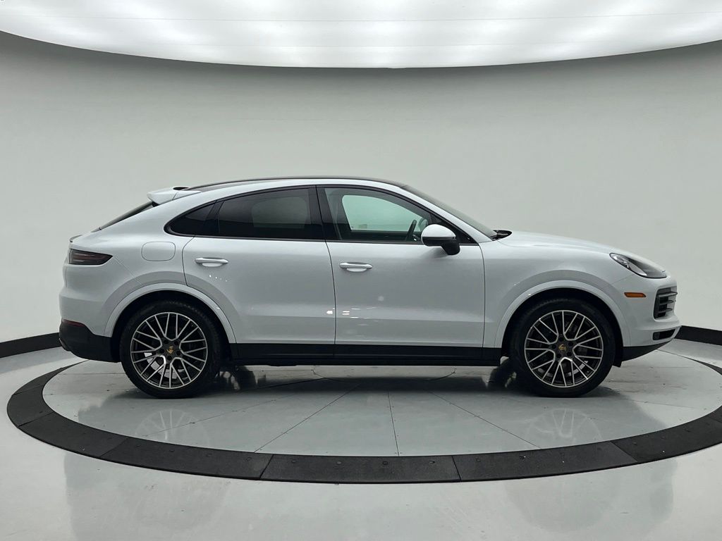 Thumbnail: 2023 Porsche  - 8