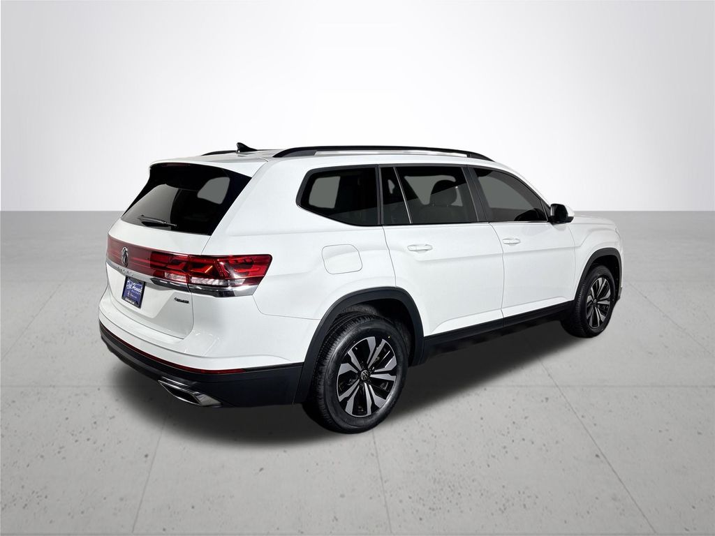 2024 Volkswagen Atlas 2.0T SE