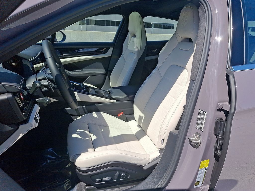 Thumbnail: 2025 Porsche Panamera - 5