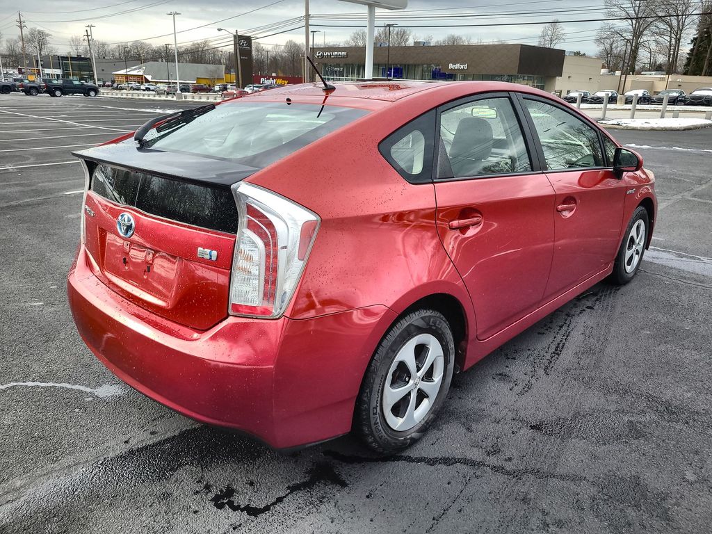 2013 Toyota Prius Two 3