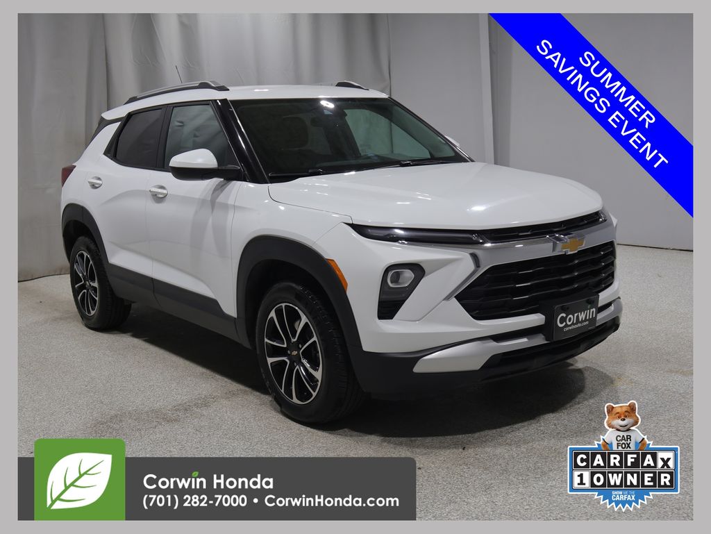 Summit White 2025 Chevrolet Trailblazer SUV / Crossover Four-Wheel Drive 9-Speed Automatic