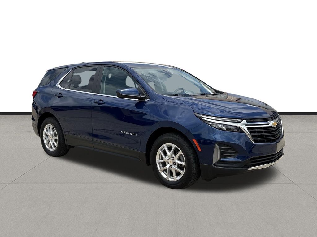 2022 Chevrolet Equinox LT Blue at AutoSavvy Houston Southwest