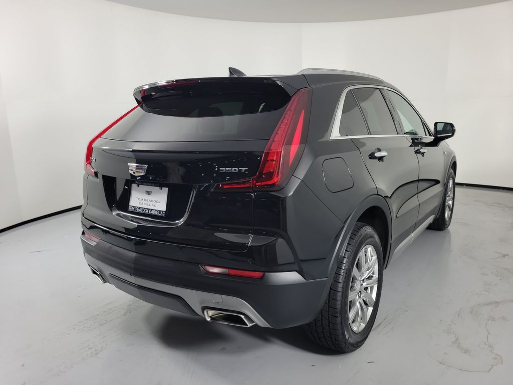 2021 Cadillac XT4 Premium Luxury - 3
