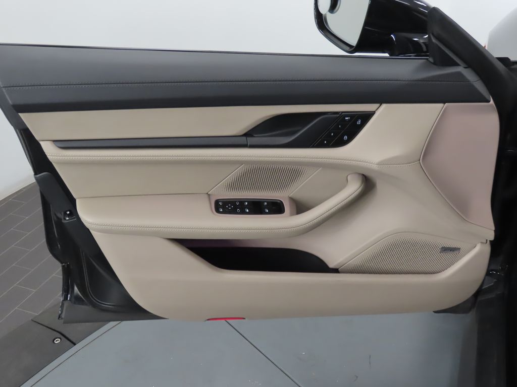 Thumbnail: 2023 Porsche Taycan - 32