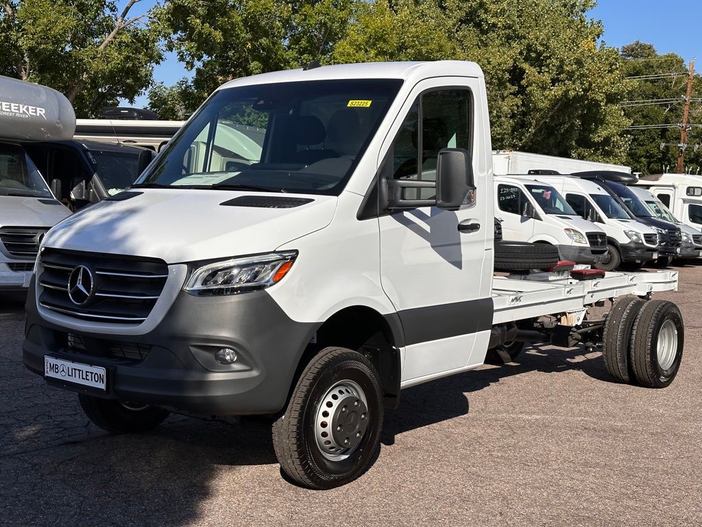 2023 Mercedes-Benz Sprinter 3500 Cab Chassis 170 WB 5