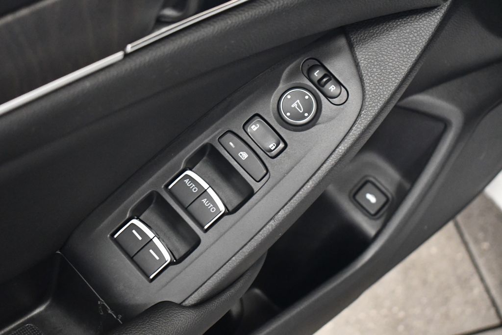 Thumbnail: 2020 Honda Accord - 16