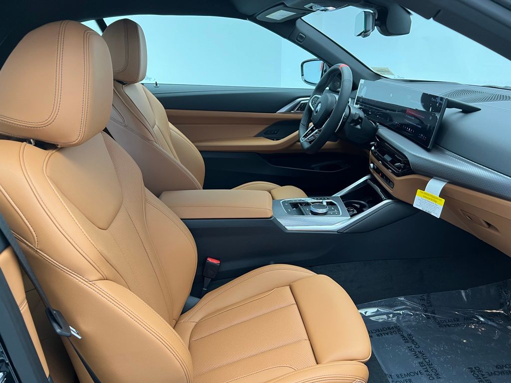 2025 BMW 4 Series M440i 11