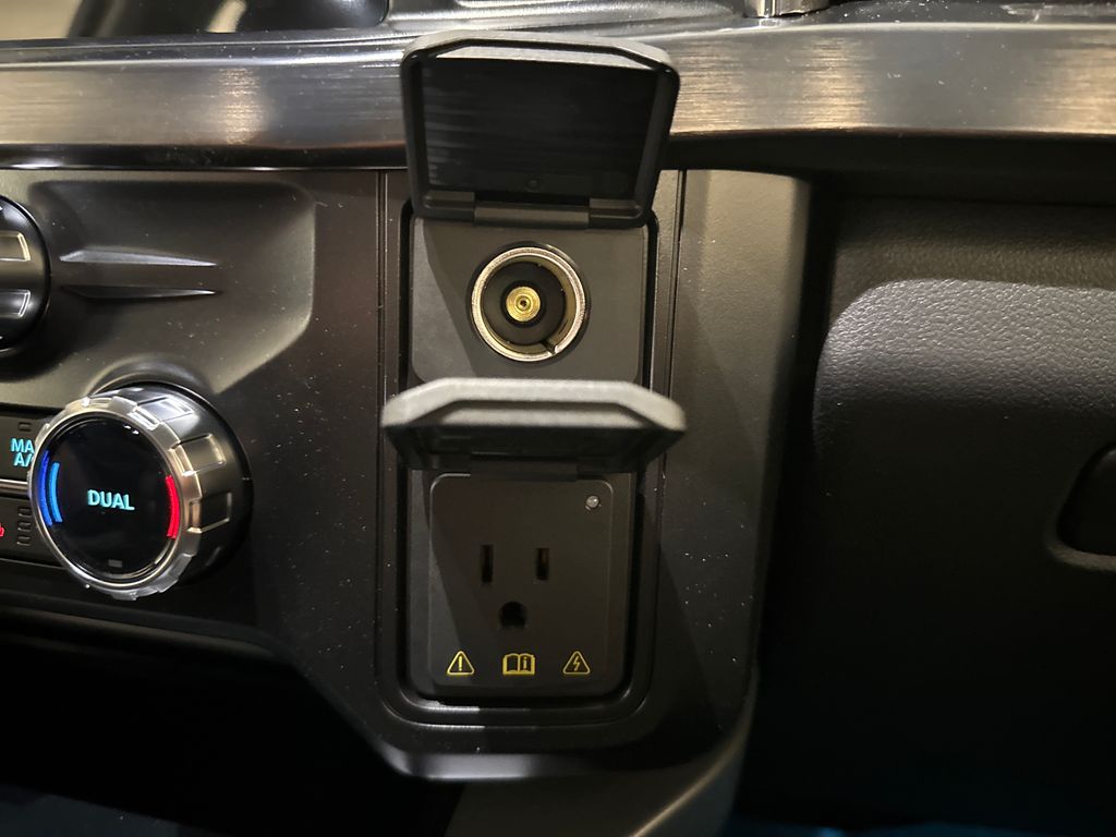 New 2026 Gray Ford Lariat image 31