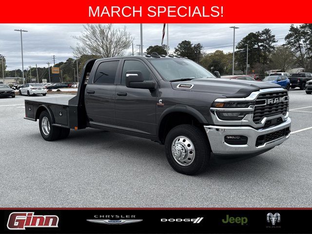 2025 RAM 3500 Chassis Tradesman Crew Cab LB DRW 4WD