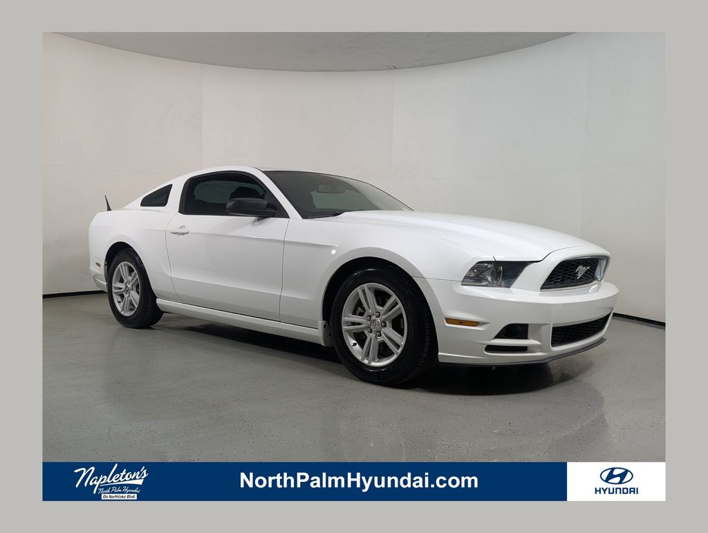 Oxford White 2014 Ford Mustang V6 Coupe RWD Coupe Rear-Wheel Drive 6-Speed Automatic