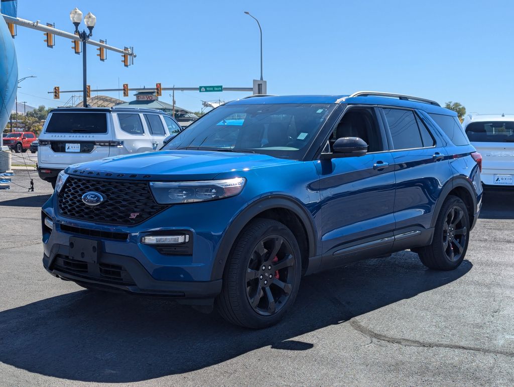 2022 Ford Explorer ST 9