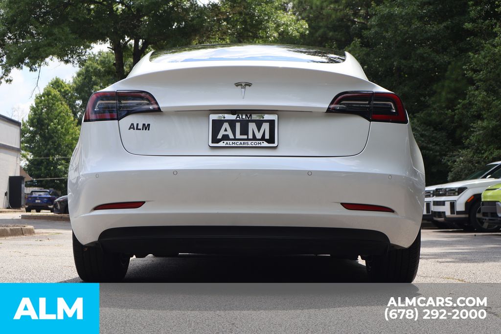 Used 2020 White Tesla Standard Range Plus image 7