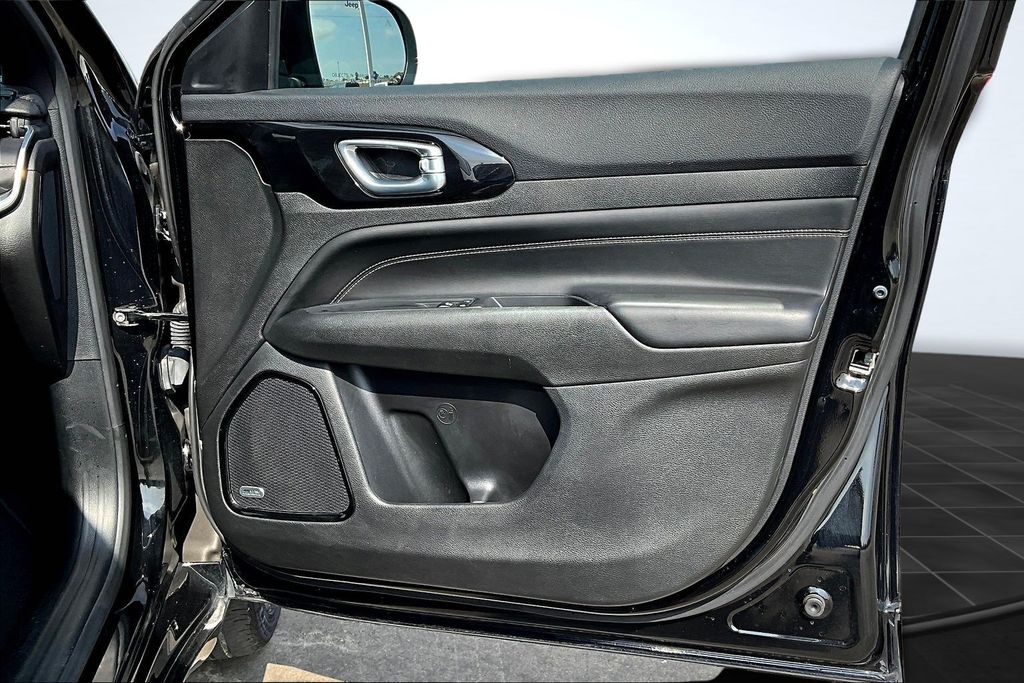 2023 Jeep Compass High Altitude Black at Durrett Motor Company