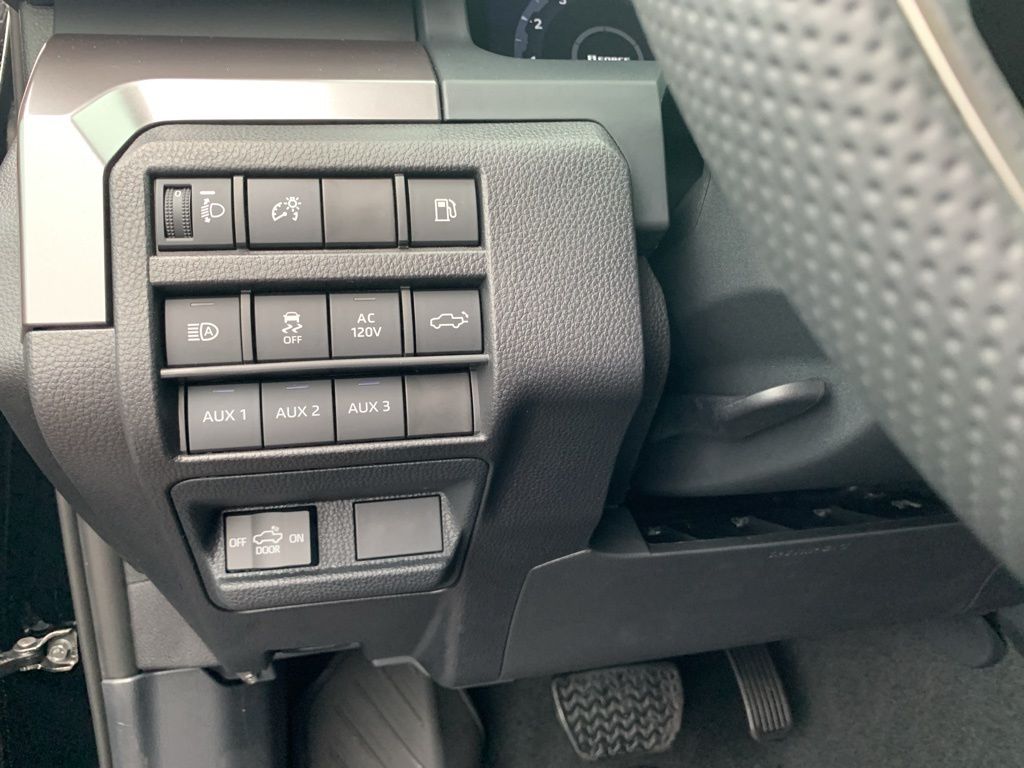 2025 Toyota Tacoma TRD Off-Road Double Cab photo 28