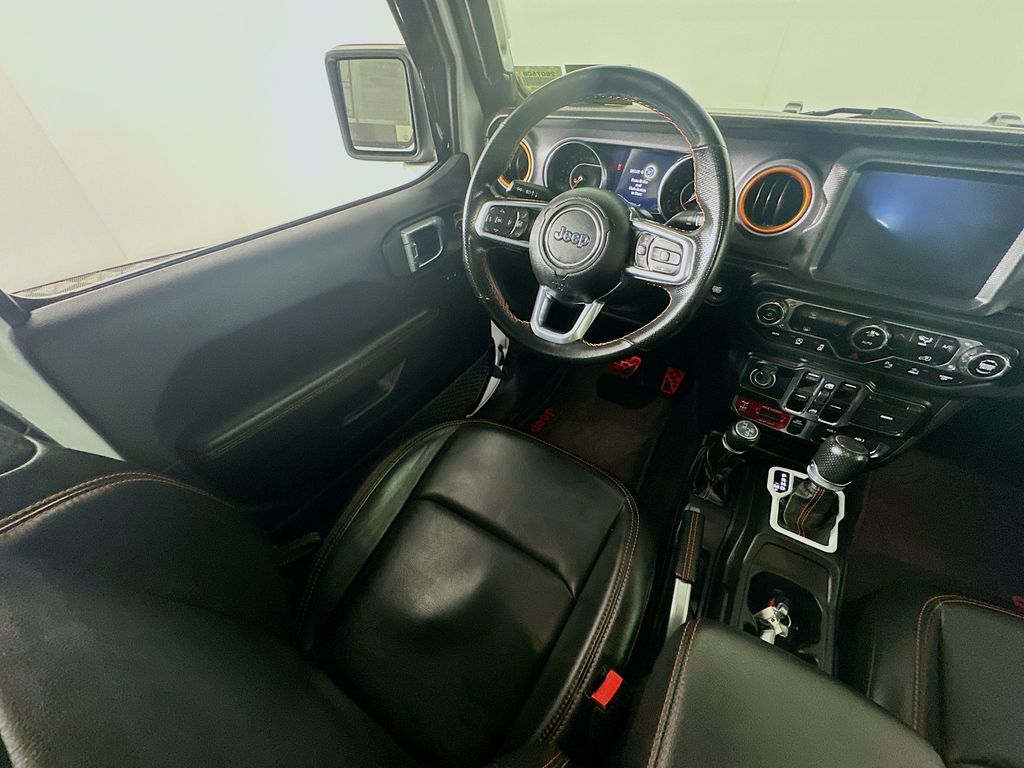 Used 2021 White Jeep Mojave image 9