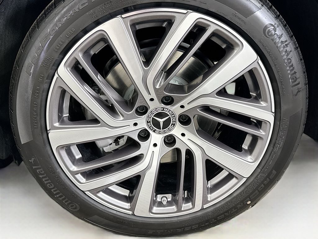 Thumbnail: 2026 Mercedes-Benz E-Class - 30