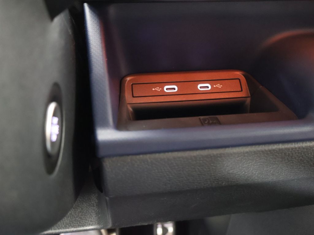2025 Volkswagen ID. Buzz Pro S - Photo 19