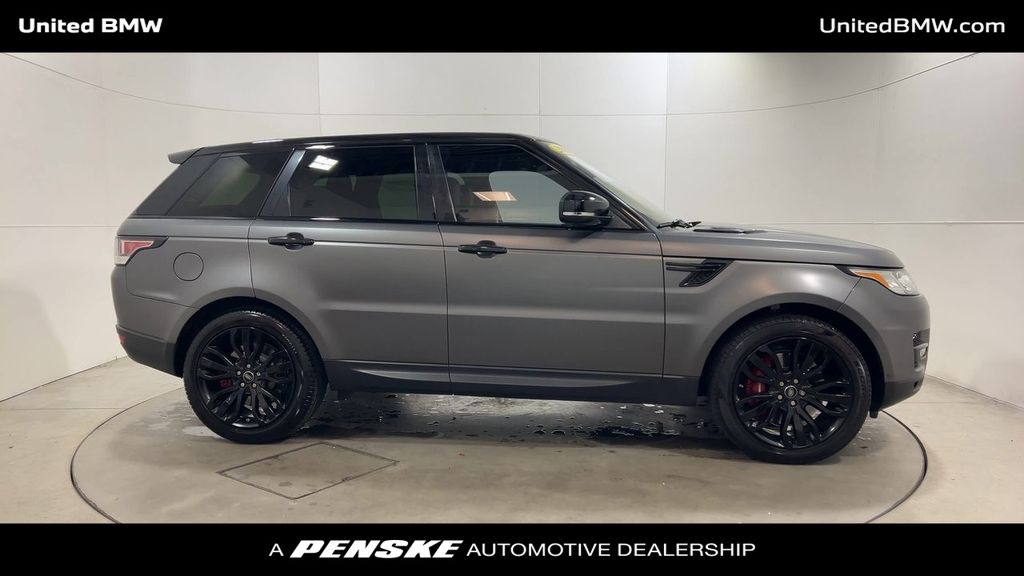 Thumbnail: 2016 Land Rover Range Rover Sport - 9