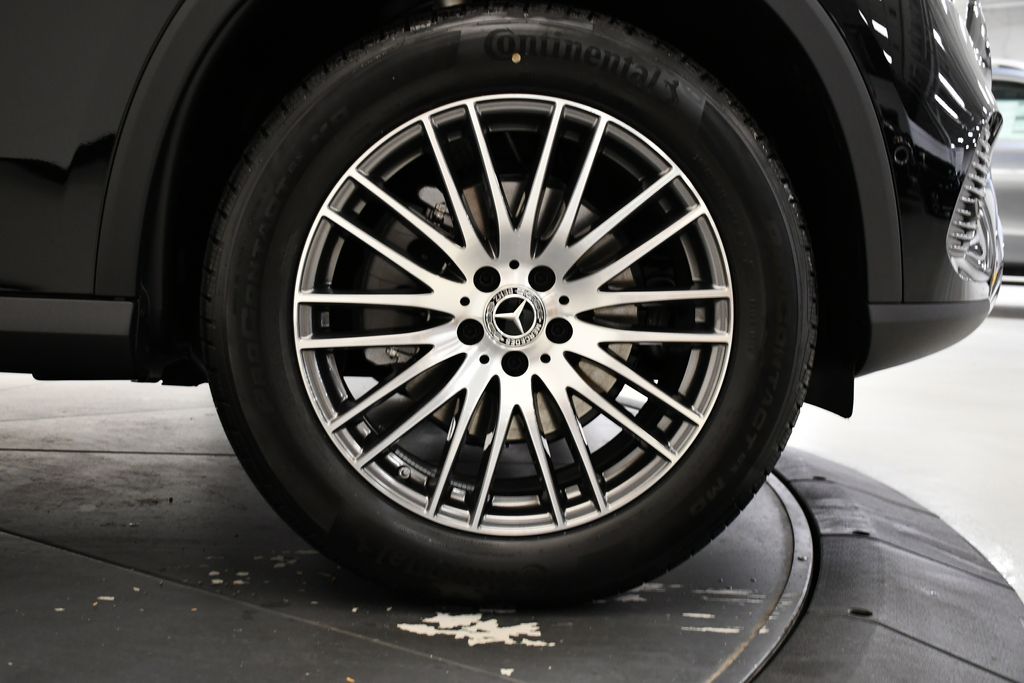 Thumbnail: 2026 Mercedes-Benz GLC - 16