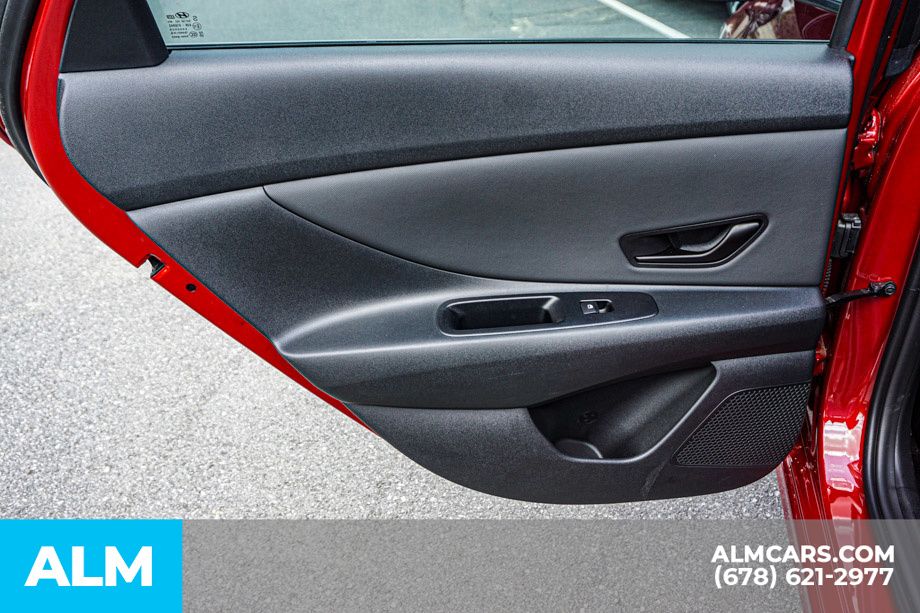 2025 Hyundai Elantra SEL - Photo 48
