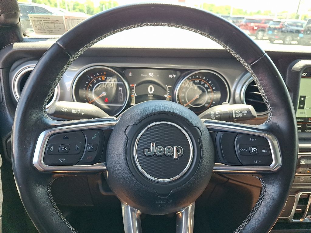 2022 Jeep Wrangler — photo 20