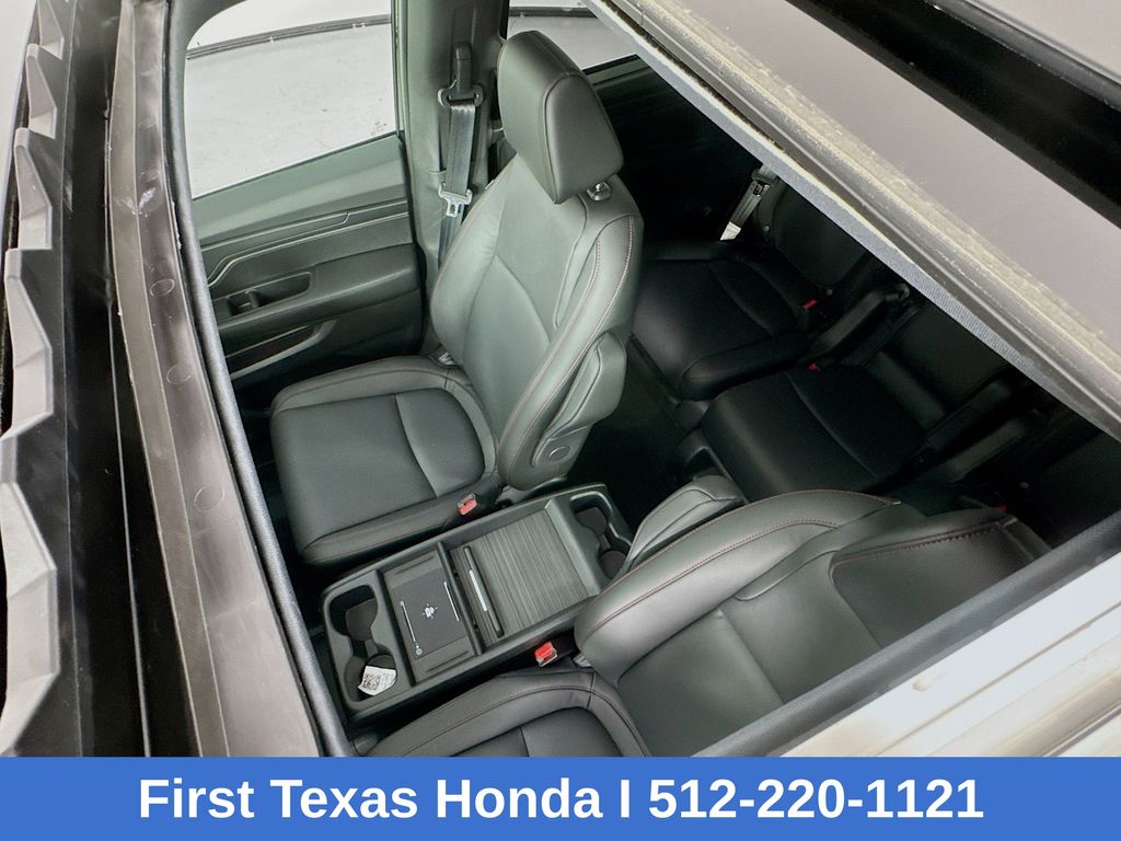 2025 Honda Odyssey Sport-L photo