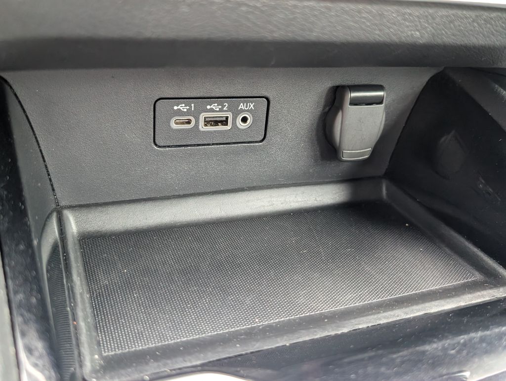 Used 2024 Nissan Altima Sedan
